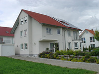 Doppelhaus mit Erker